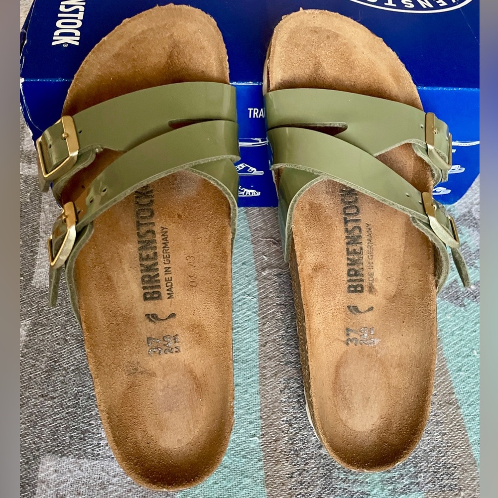 Birkenstock Yao Balance Sandals– Patent Khaki Green – 37 N - Picture 2 of 5